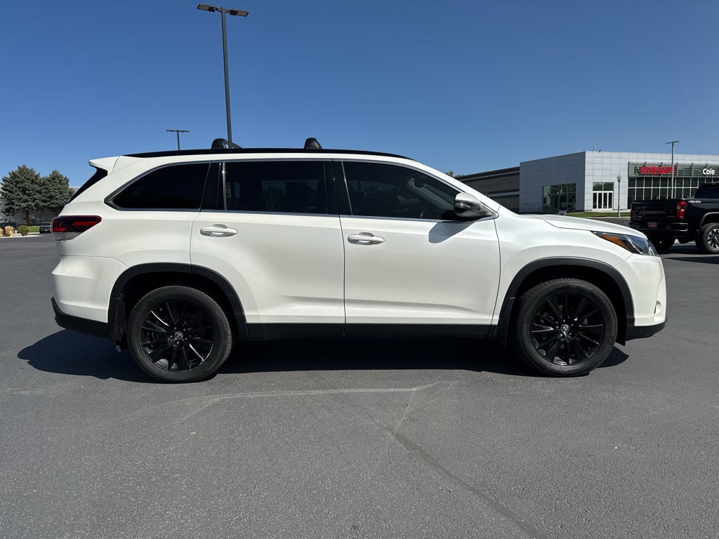 2019 Toyota Highlander SE