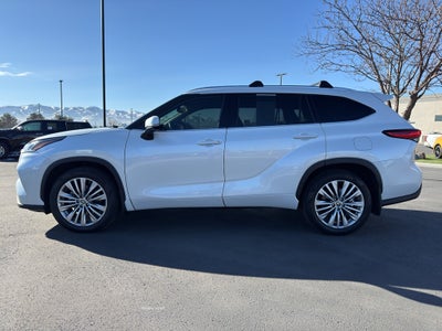 2023 Toyota Highlander Platinum