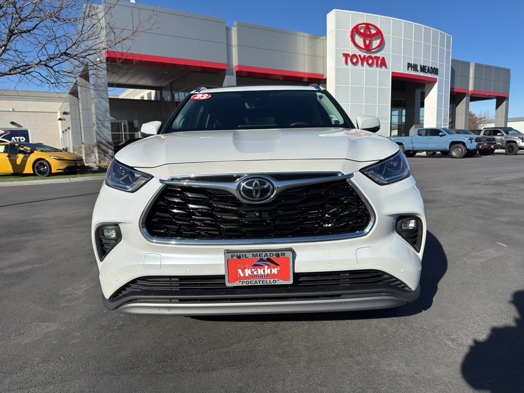 2023 Toyota Highlander Platinum