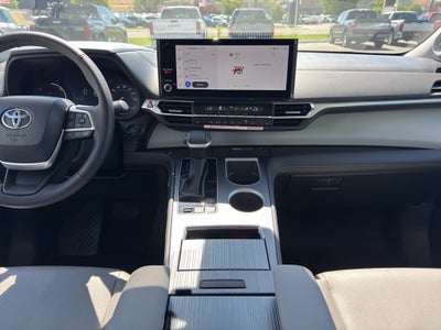 2026 Toyota Sienna XLE