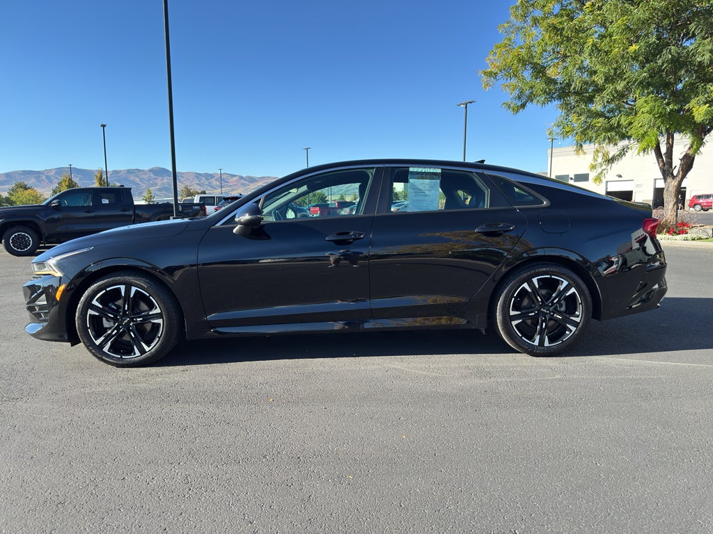 2022 Kia K5 GT-Line
