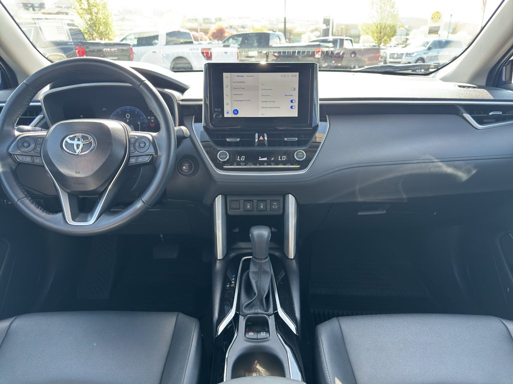 2025 Toyota Corolla Cross XLE