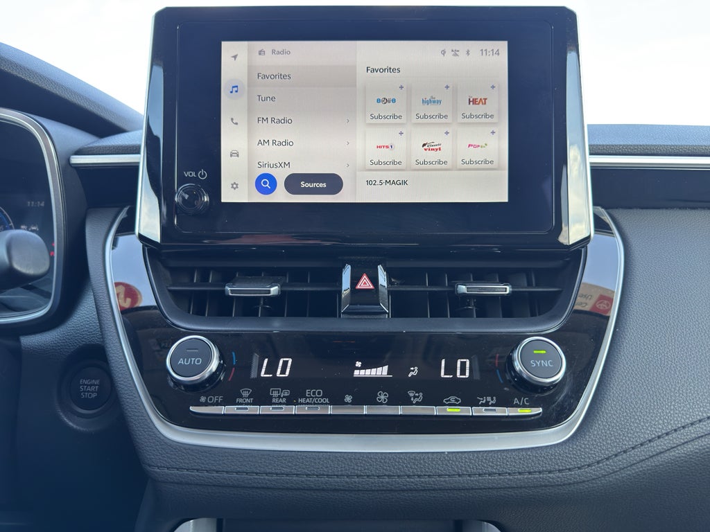 2025 Toyota Corolla Cross XLE
