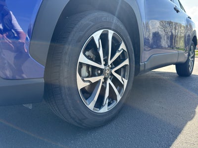 2025 Toyota Corolla Cross XLE