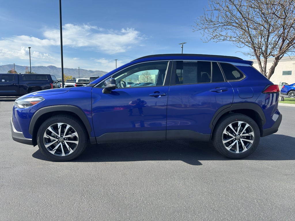 2025 Toyota Corolla Cross XLE