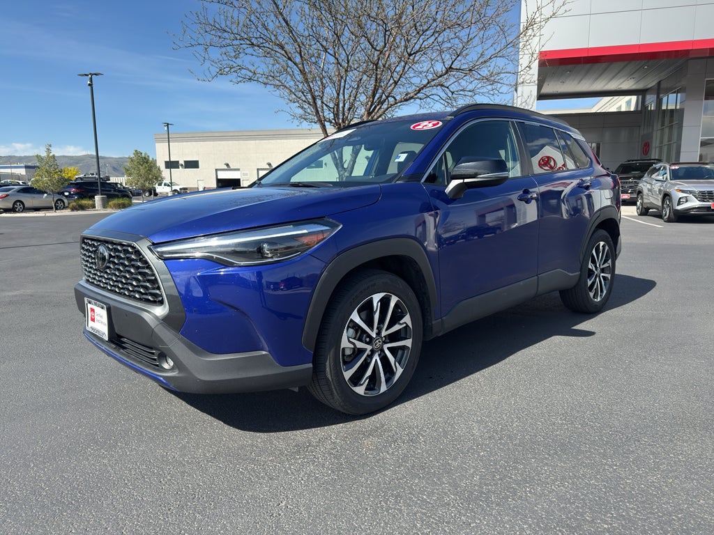 2025 Toyota Corolla Cross XLE