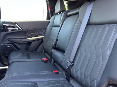 2025 Mitsubishi Outlander SEL