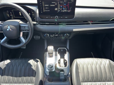 2025 Mitsubishi Outlander SEL