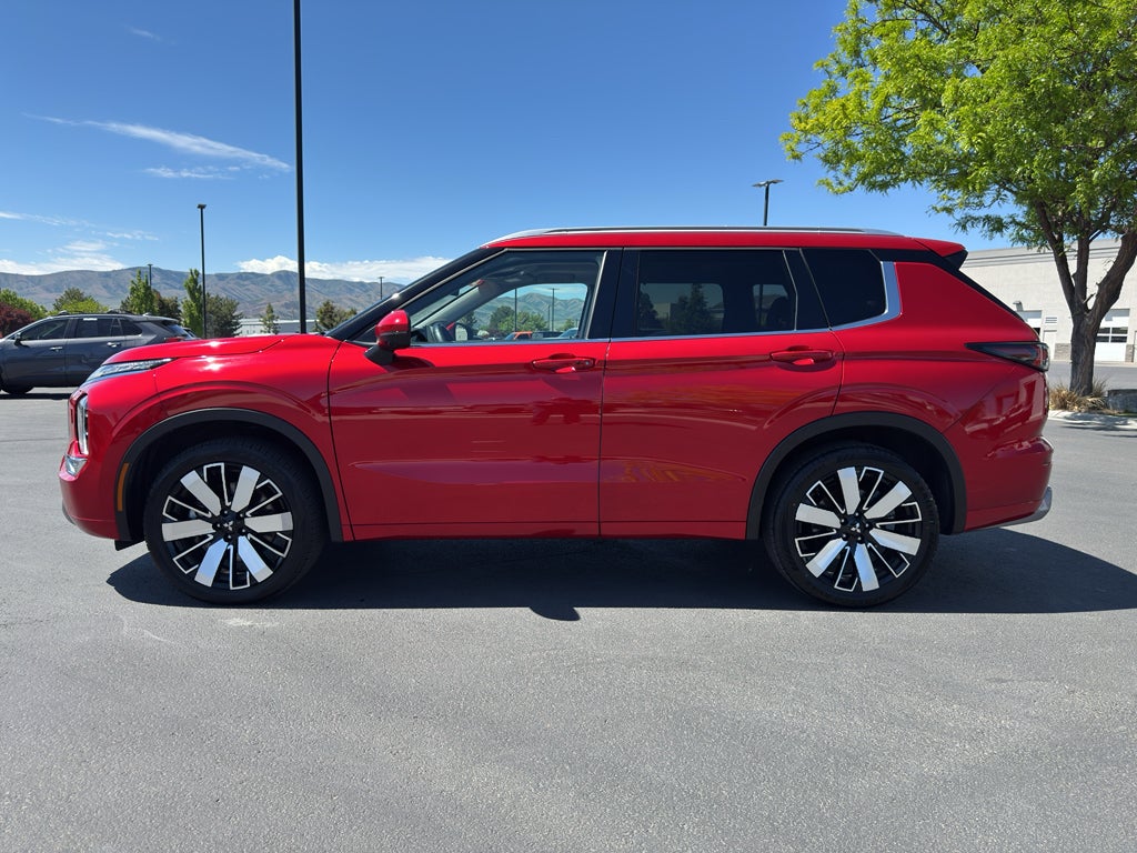 2025 Mitsubishi Outlander SEL