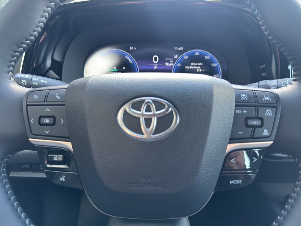 2025 Toyota Crown Signia XLE