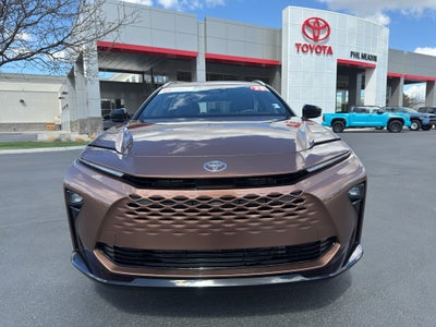 2025 Toyota Crown Signia XLE