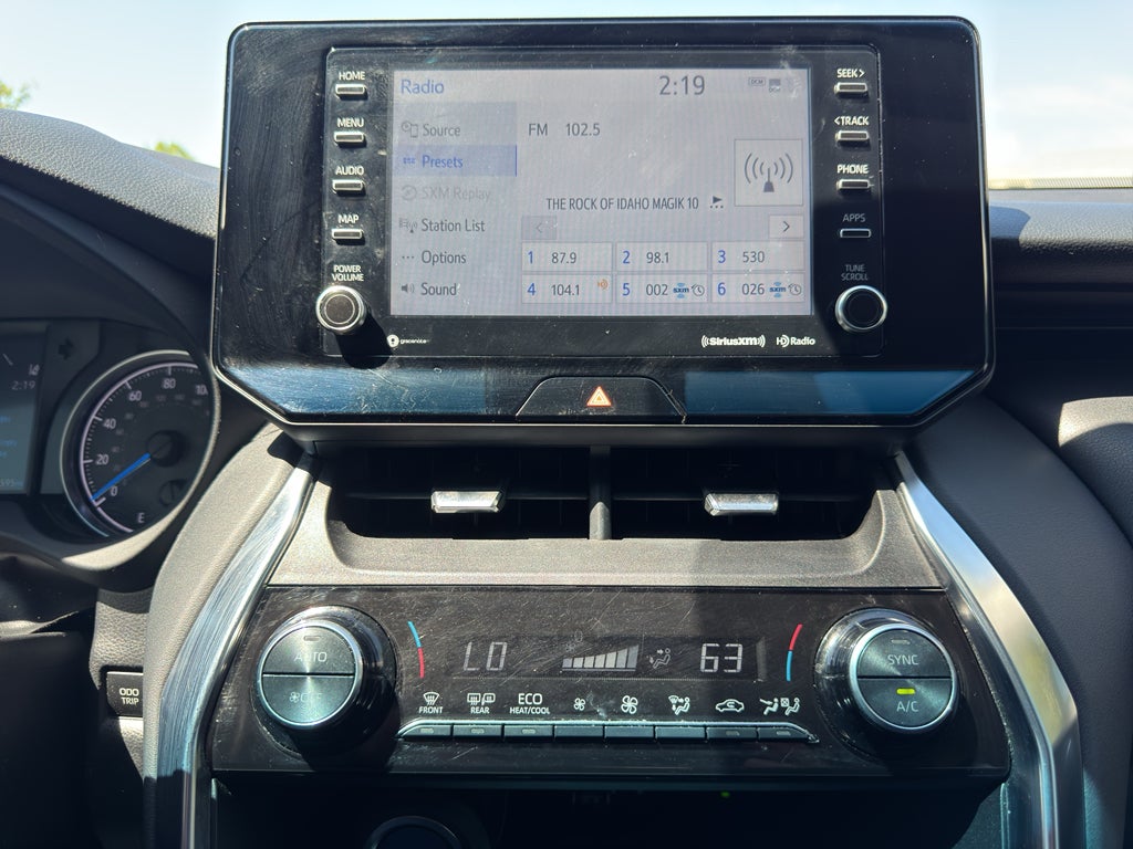 2022 Toyota Venza LE