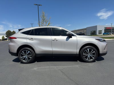 2022 Toyota Venza LE