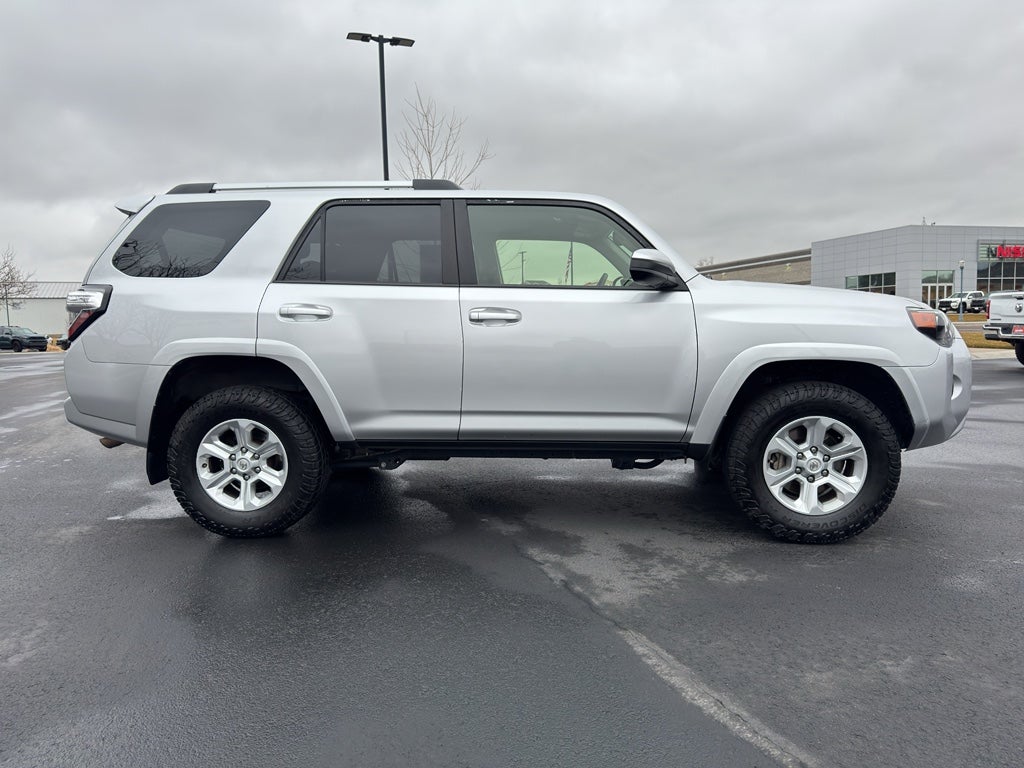 2022 Toyota 4Runner SR5