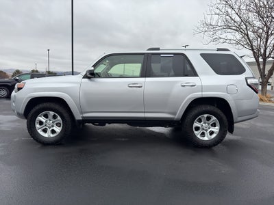 2022 Toyota 4Runner SR5
