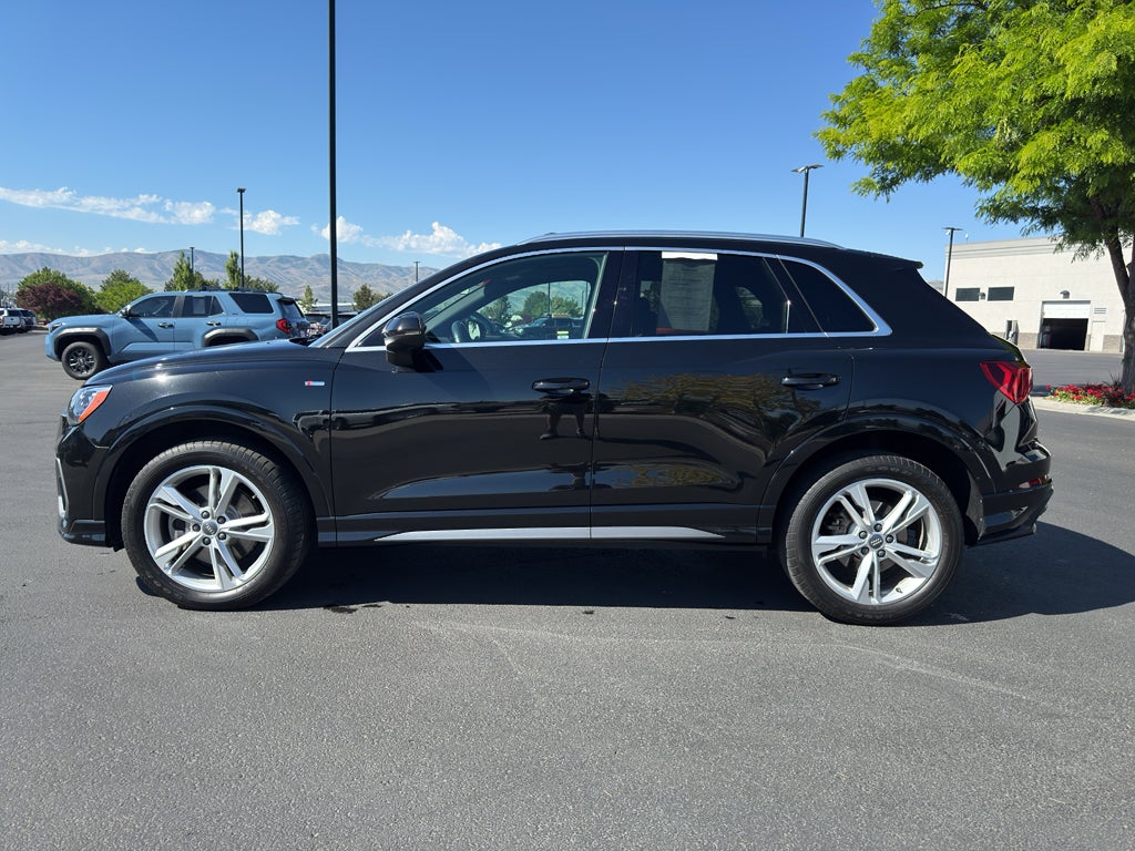 2020 Audi Q3 S line Premium
