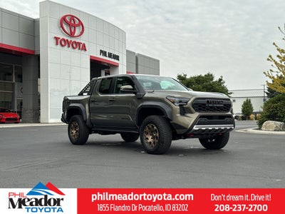 2026 Toyota Tacoma i-FORCE MAX Tacoma Trailhunter
