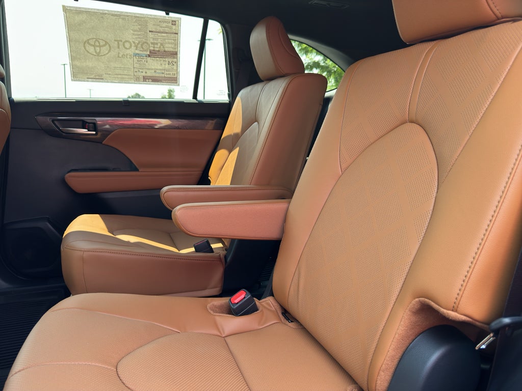 2026 Toyota Highlander Platinum