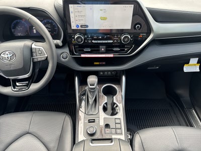 2026 Toyota Highlander Platinum
