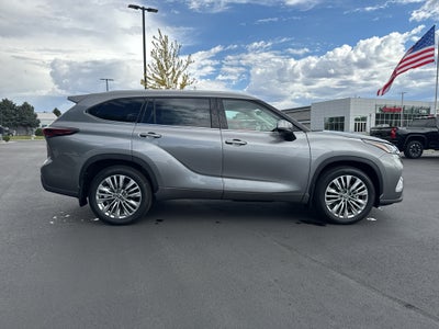 2026 Toyota Highlander Platinum