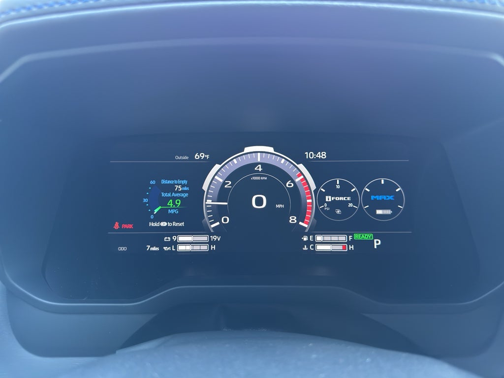 2026 Toyota Tundra i-FORCE MAX Tundra Platinum