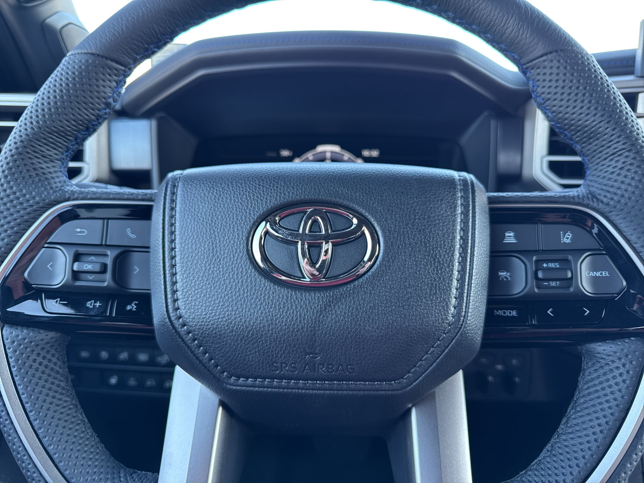 2026 Toyota Tundra i-FORCE MAX Tundra Platinum