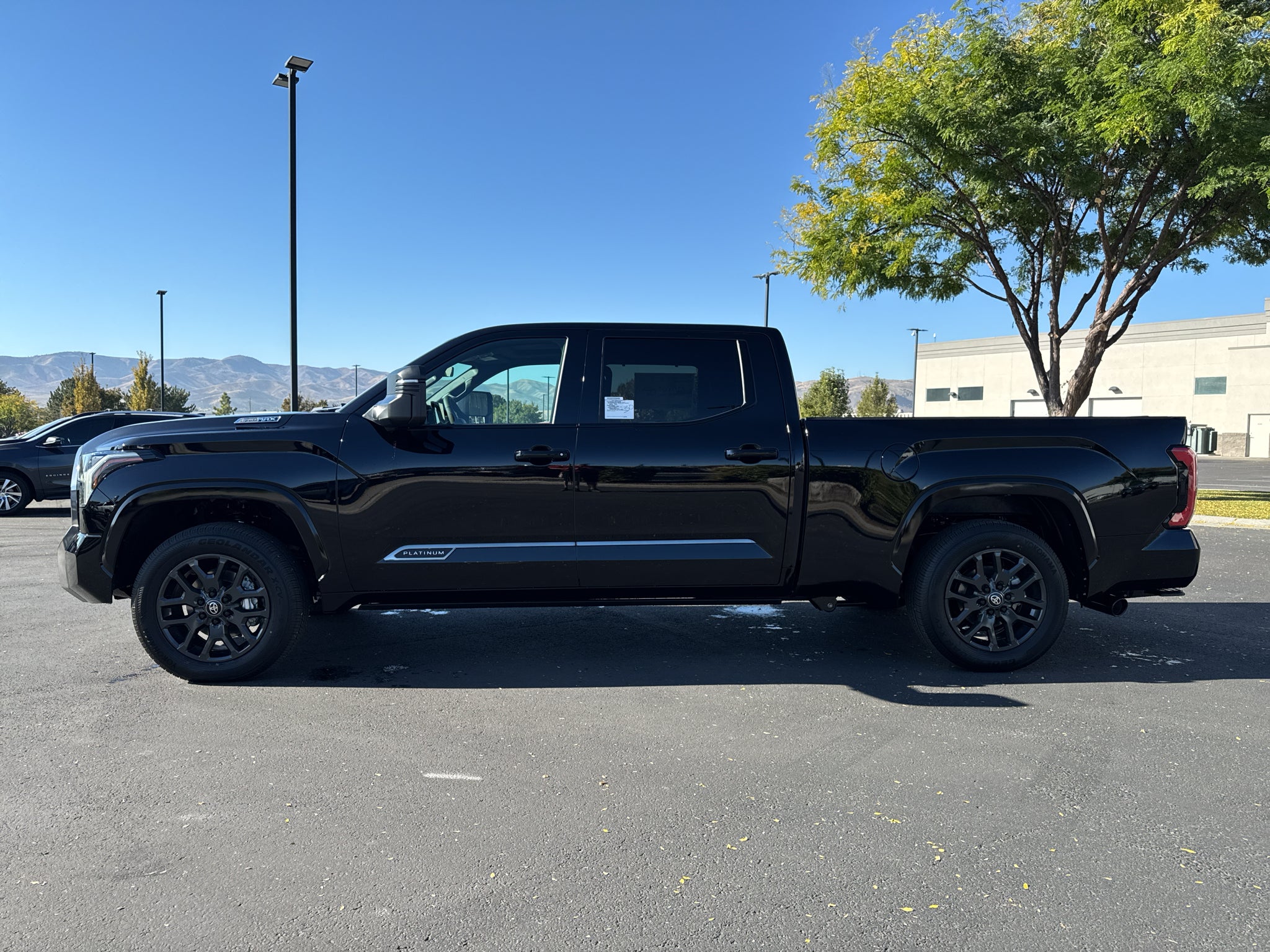 2026 Toyota Tundra i-FORCE MAX Tundra Platinum