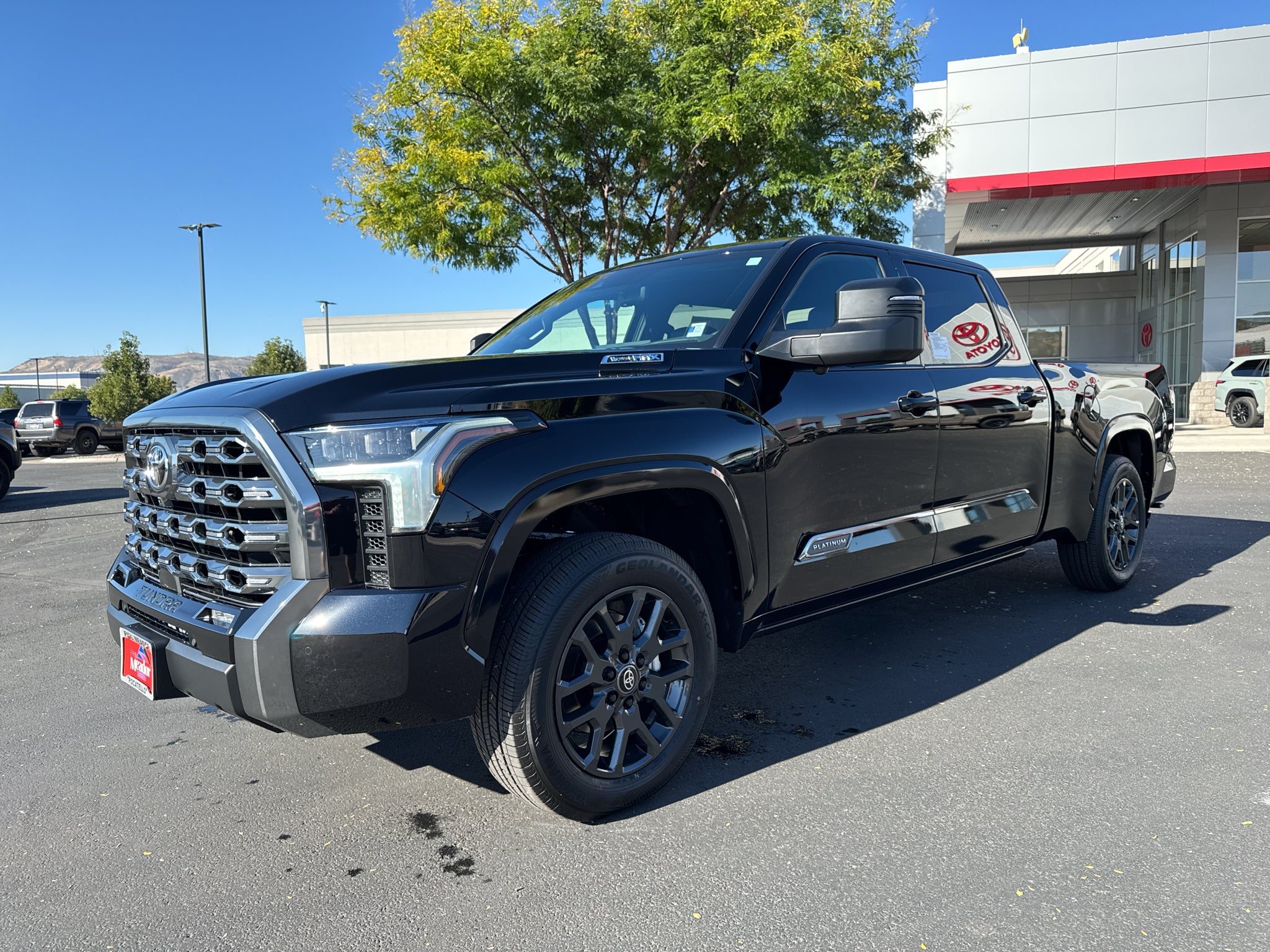 2026 Toyota Tundra i-FORCE MAX Tundra Platinum