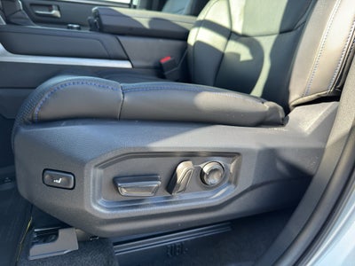 2026 Toyota Tundra i-FORCE MAX Tundra Platinum