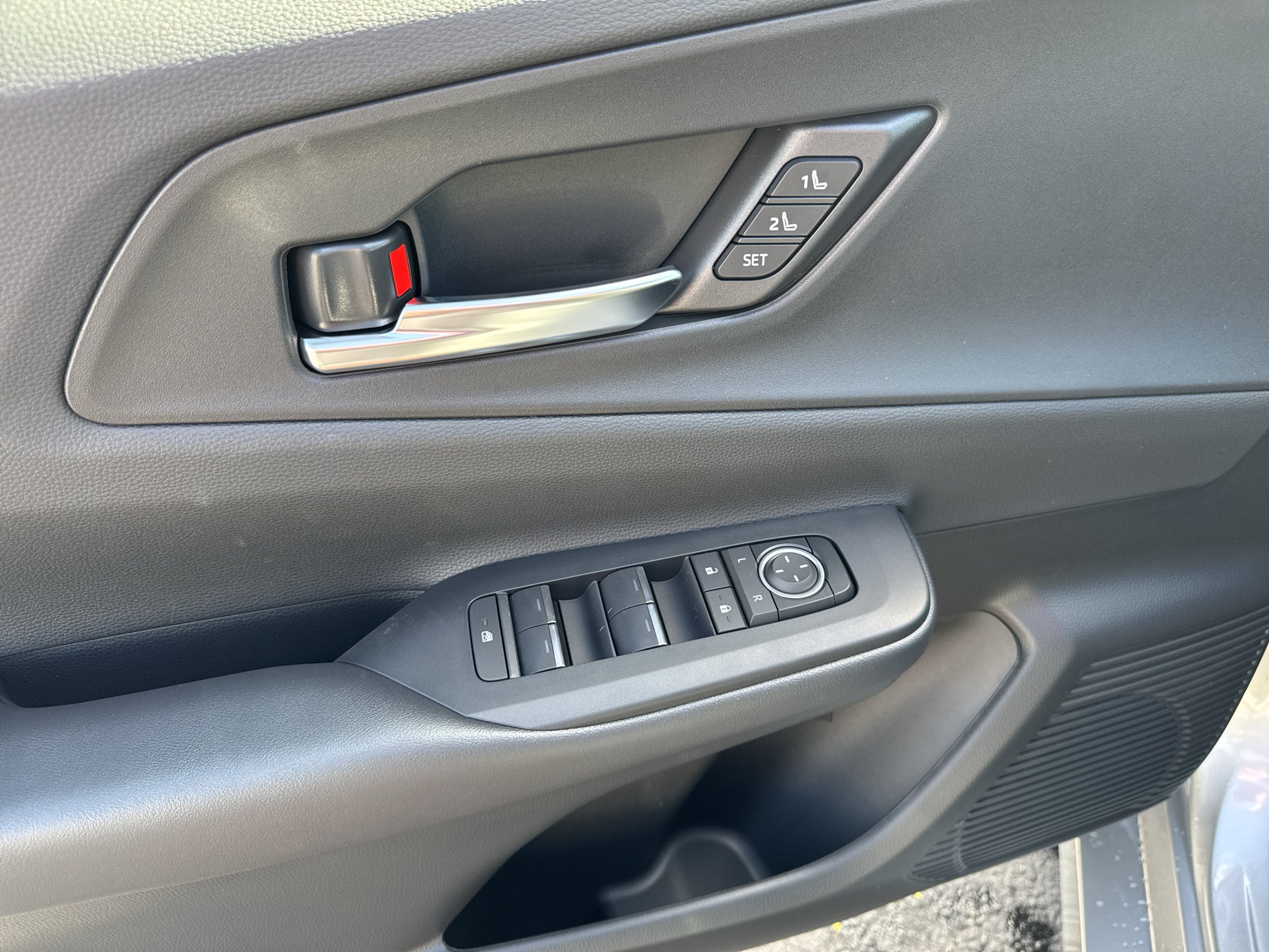 2027 Toyota Prius Plug-in Hybrid XSE Premium