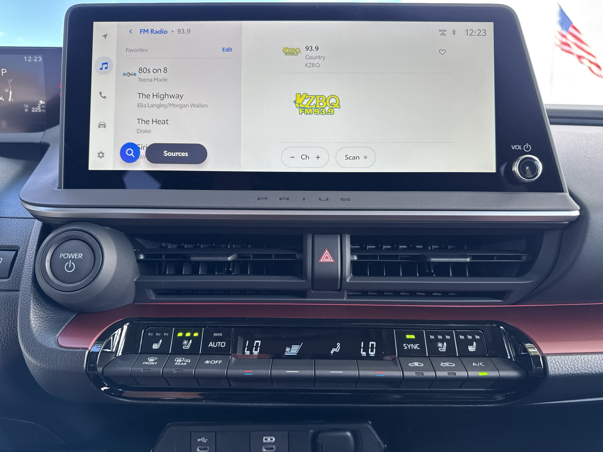 2027 Toyota Prius Plug-in Hybrid XSE Premium
