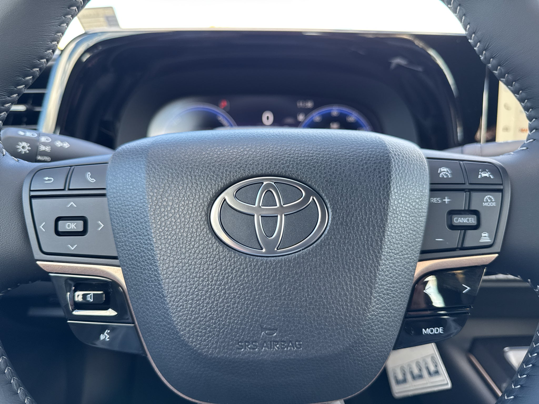 2027 Toyota Toyota Crown Platinum