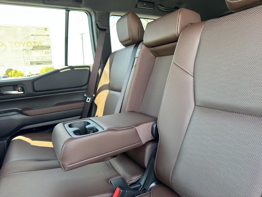 2026 Toyota Land Cruiser 4WD (Natl)
