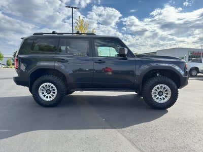 2027 Toyota Land Cruiser 4WD (Natl)