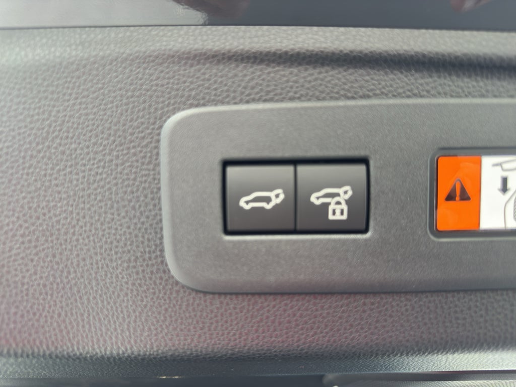 2027 Toyota Land Cruiser 4WD (Natl)