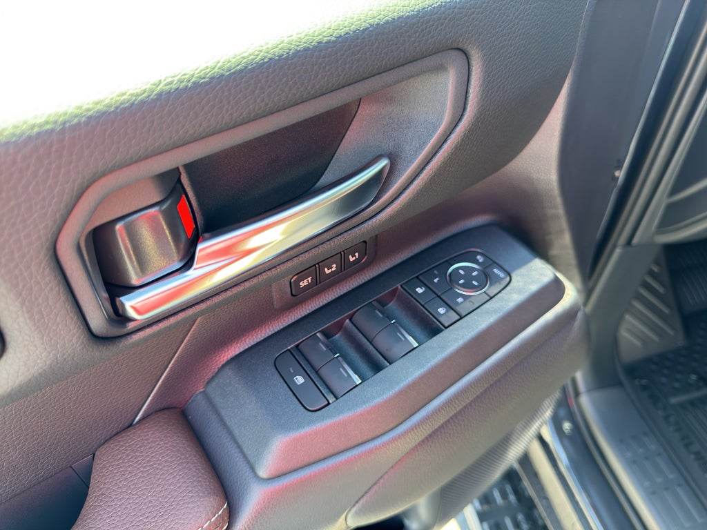 2027 Toyota Land Cruiser 4WD (Natl)