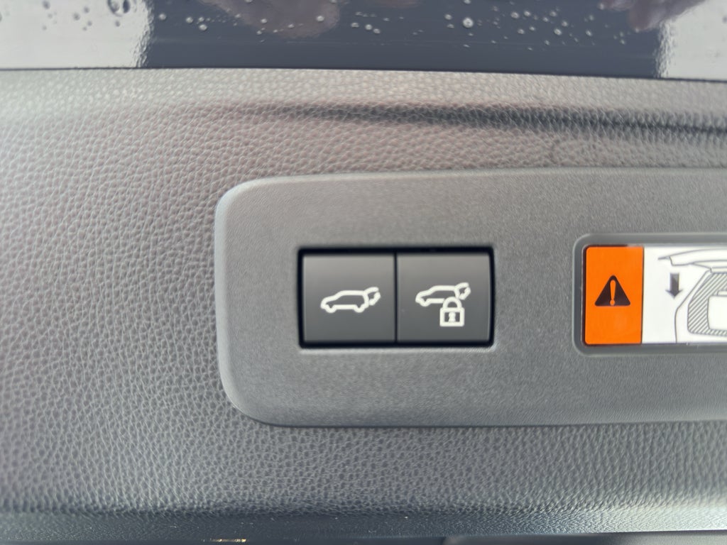 2027 Toyota Land Cruiser 4WD (Natl)