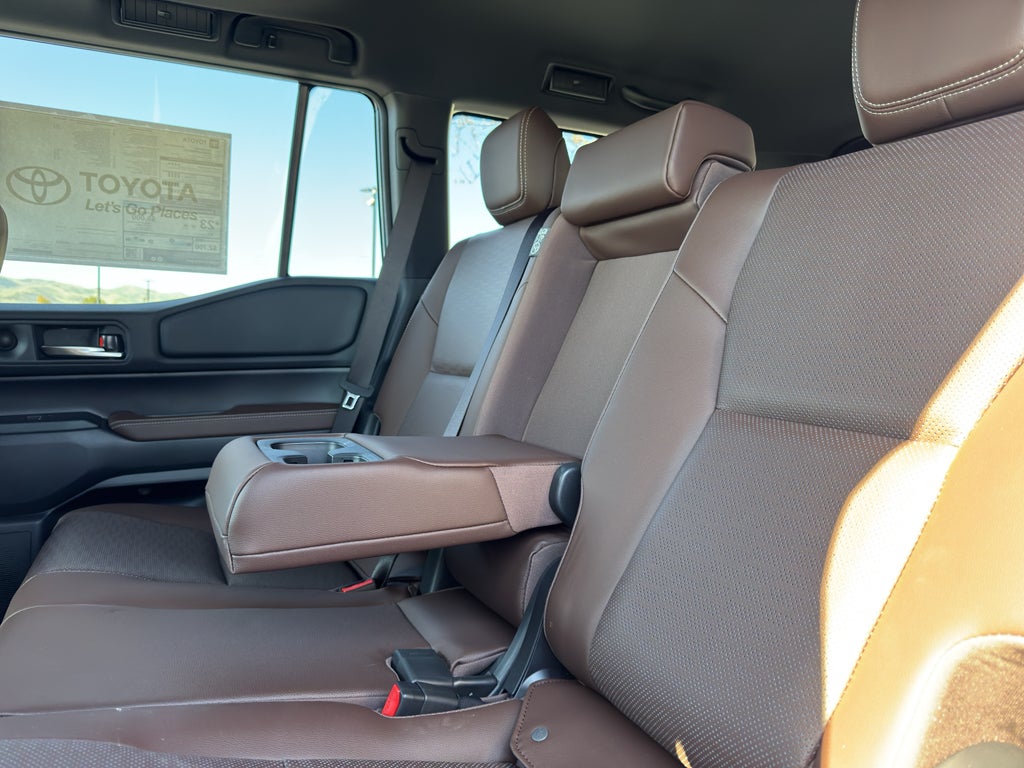 2026 Toyota Land Cruiser 4WD (Natl)