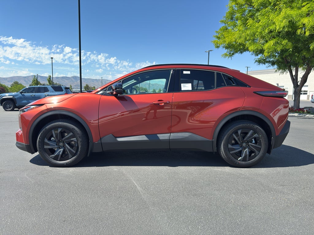 2026 Toyota C-HR SE