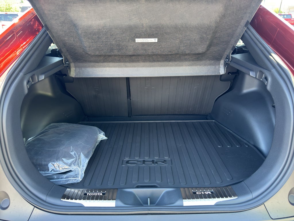 2026 Toyota C-HR SE