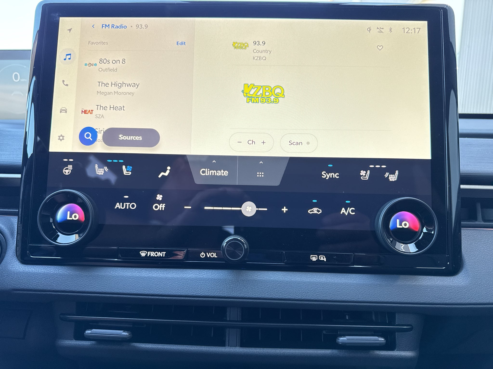 2026 Toyota bZ Woodland Premium